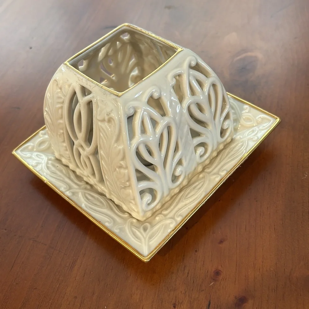 Lenox Illuminations Pierced Tealight 24-K Gold Rimmed Candle Holder